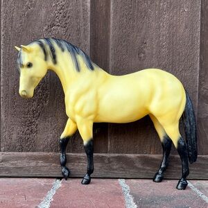 Vintage Breyer Horse #870 Fugir Cacador Buckskin Lusitano Foundation Stallion